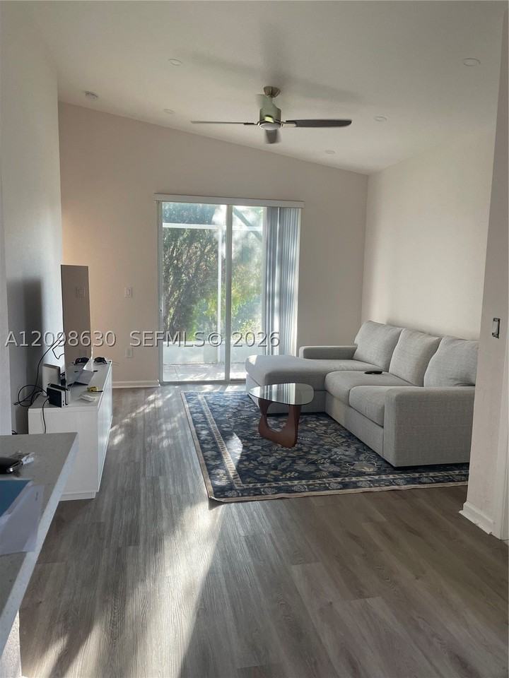 18734 Sw 28th Ct #18734 - Photo 3 of 12