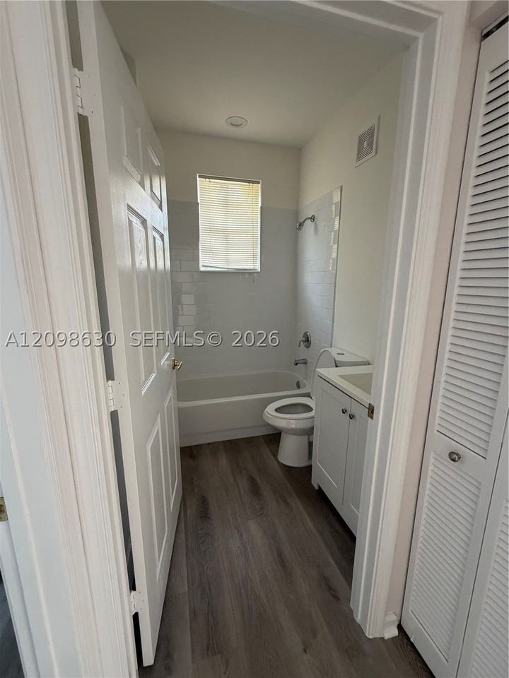 18734 Sw 28th Ct #18734 - Photo 4 of 12