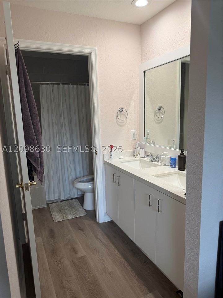 18734 Sw 28th Ct #18734 - Photo 6 of 12