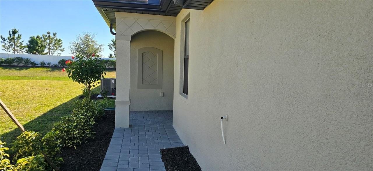 15810 Sunny Day Dr - Photo 2 of 13