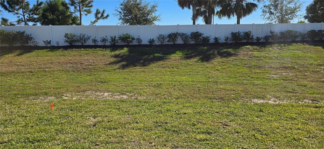 15810 Sunny Day Dr - Photo 3 of 13