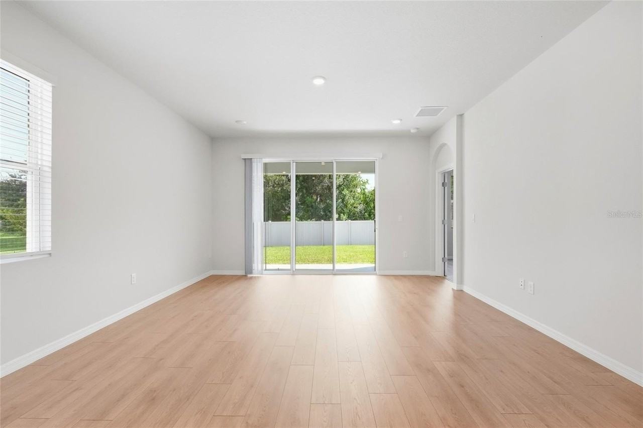 15808 8th Pl E - Photo 5 of 50