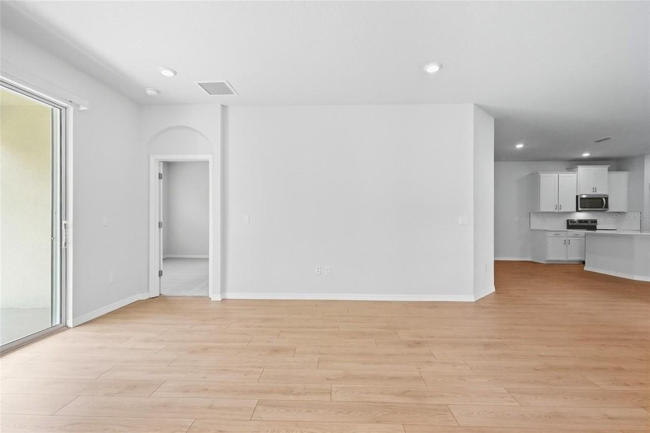 15808 8th Pl E - Photo 7 of 50