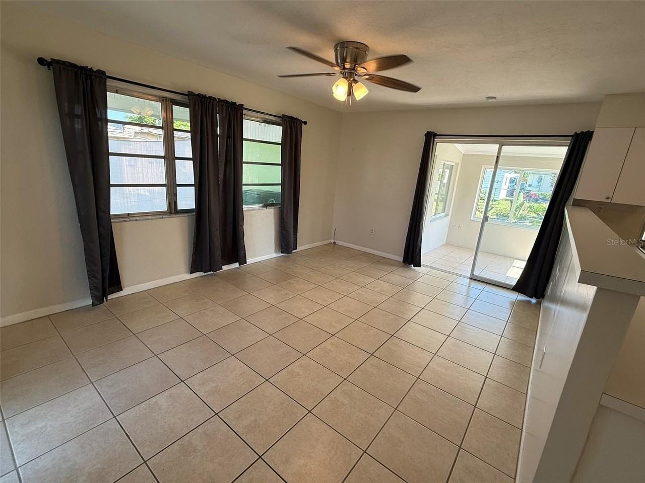 22180 Midway Blvd - Photo 3 of 13