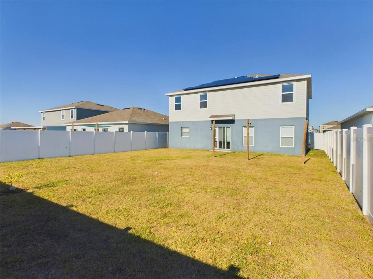 1424 Feather Ln - Photo 3 of 24