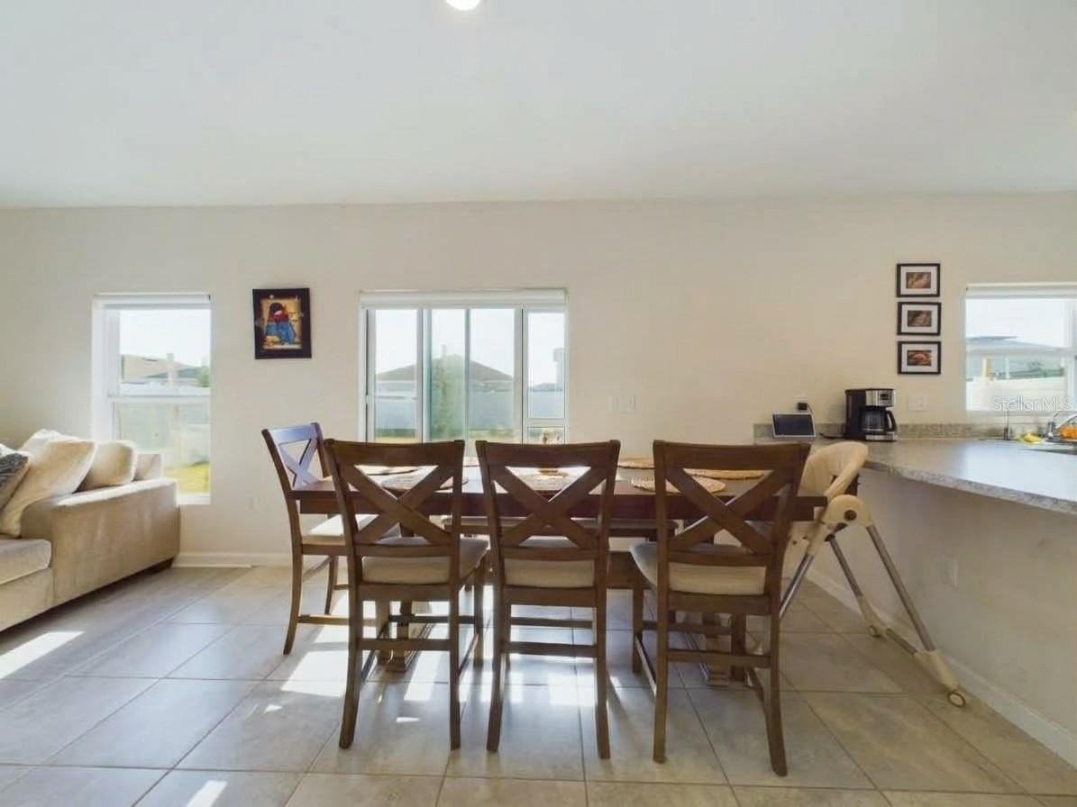 1424 Feather Ln - Photo 6 of 24