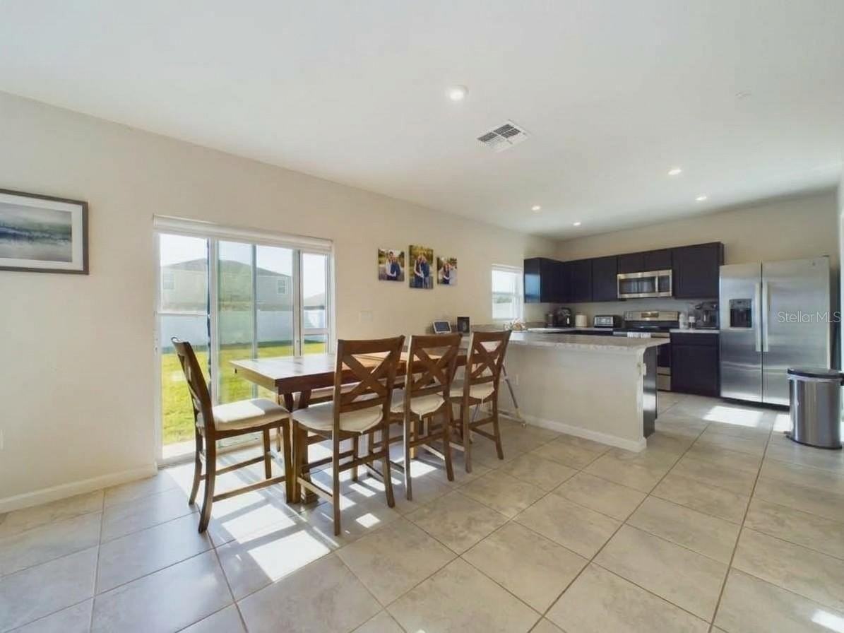 1424 Feather Ln - Photo 7 of 24
