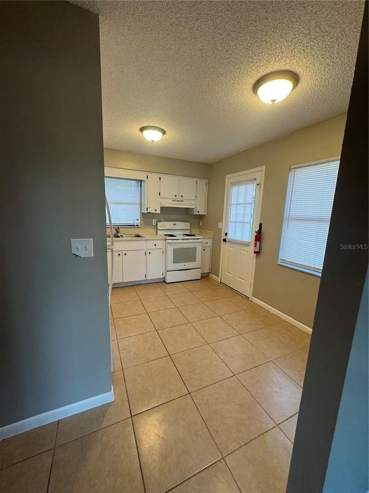 121 Shannon Dr - Photo 5 of 12