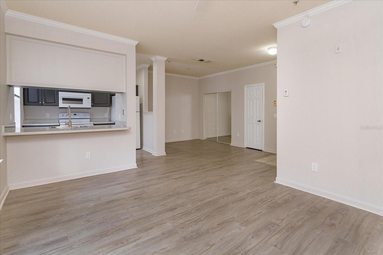 860 N Orange Ave #243 - Photo 4 of 19
