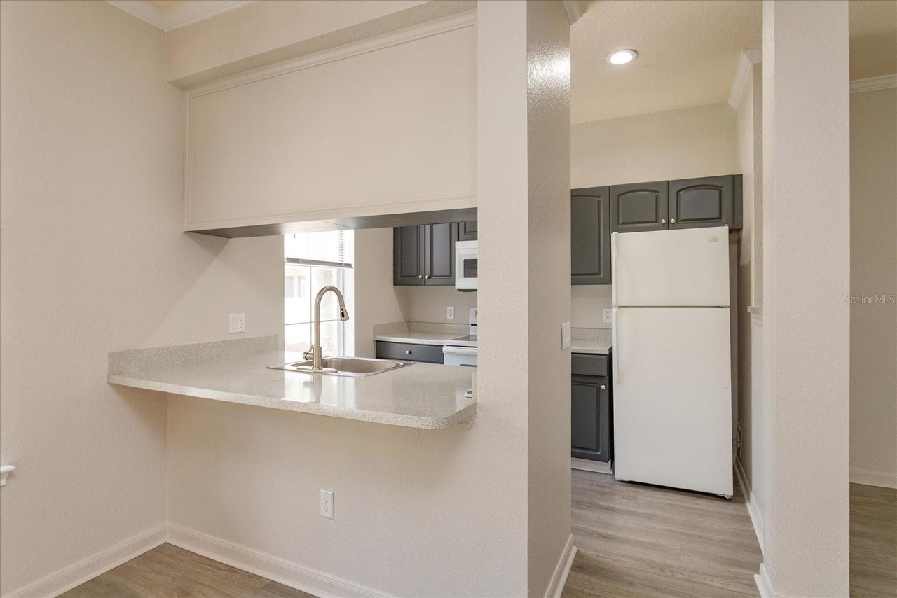 860 N Orange Ave #243 - Photo 5 of 19