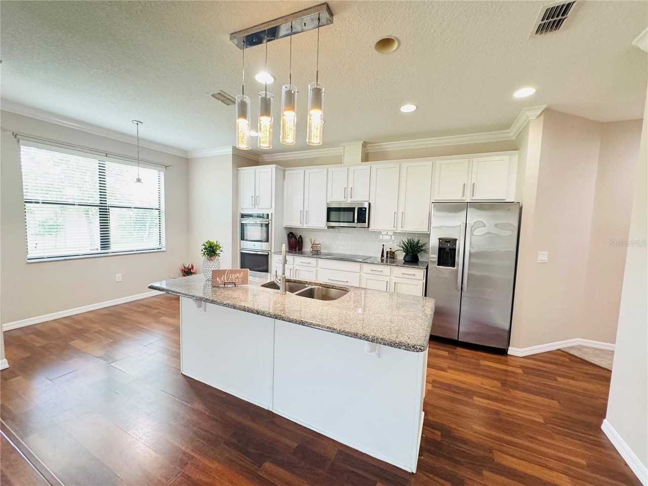 10007 Leyburn Ct - Photo 6 of 19