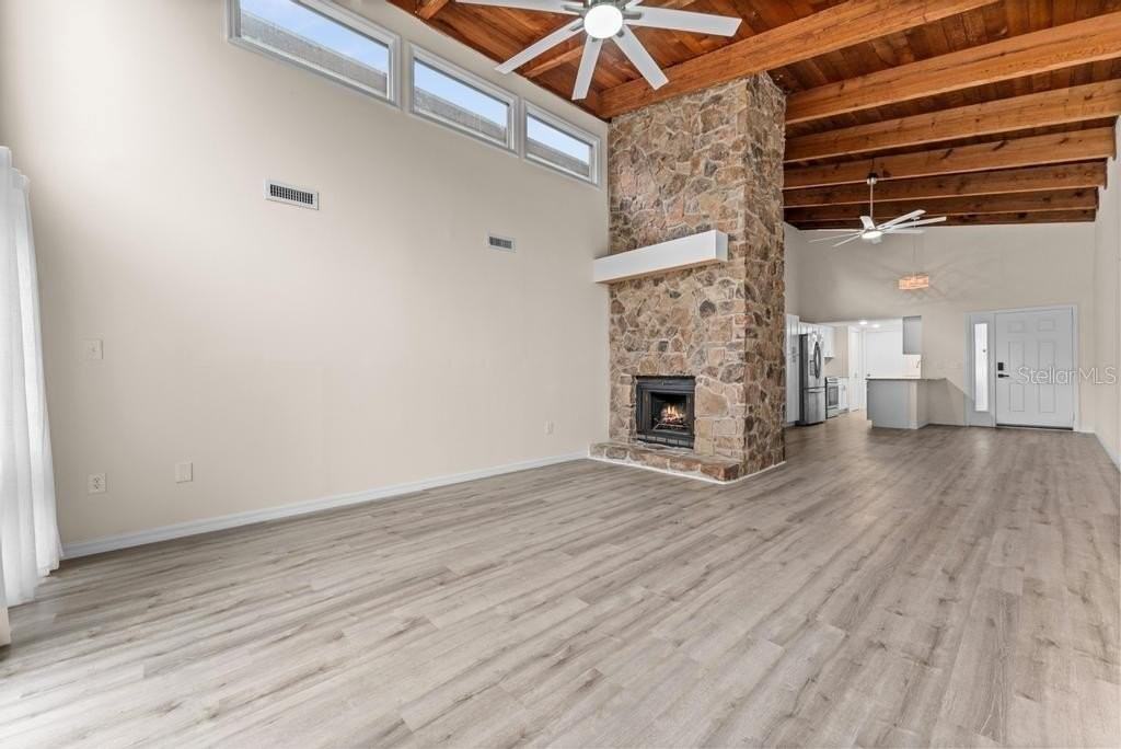 2031 Lake Alden Dr #G - Photo 5 of 36