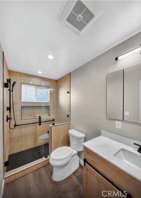 2529 Walnut Ave - Photo 6 of 8