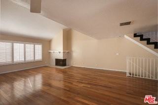 1914 11th St #3 - Photo 5 of 7