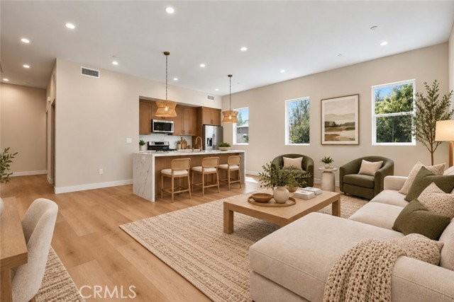 3407 Tilden Ave - Photo 6 of 8