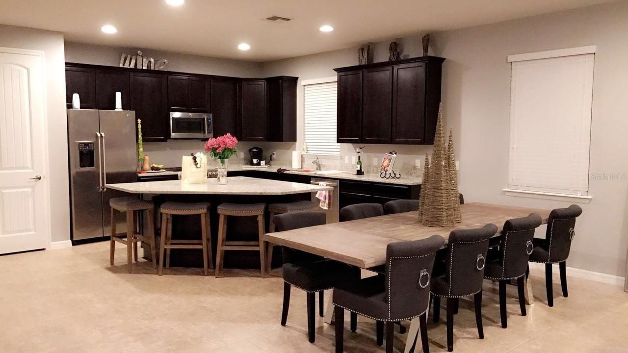 2633 Mead Ave - Photo 4 of 8