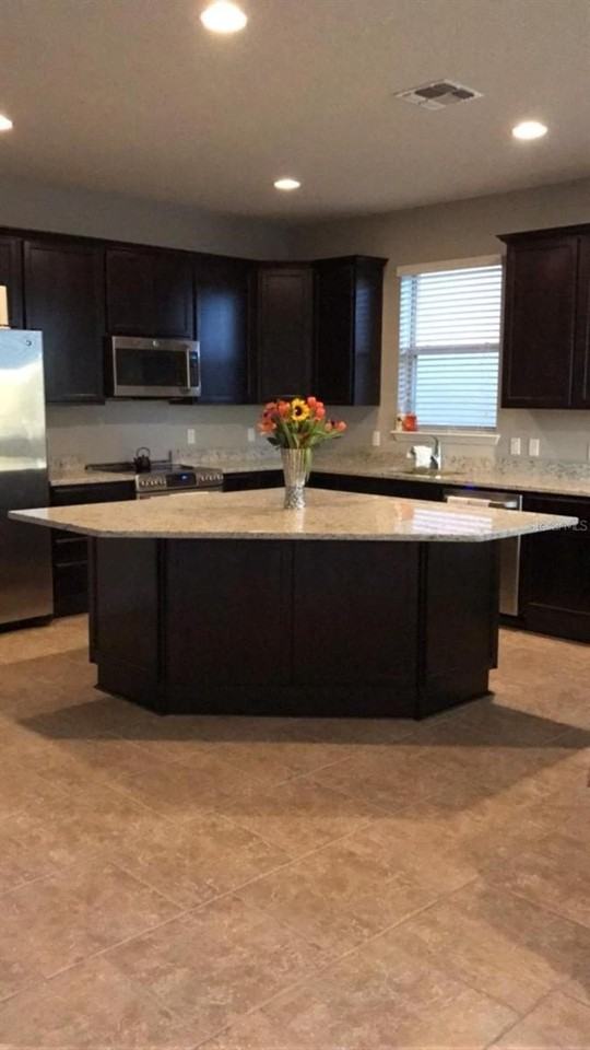 2633 Mead Ave - Photo 6 of 8