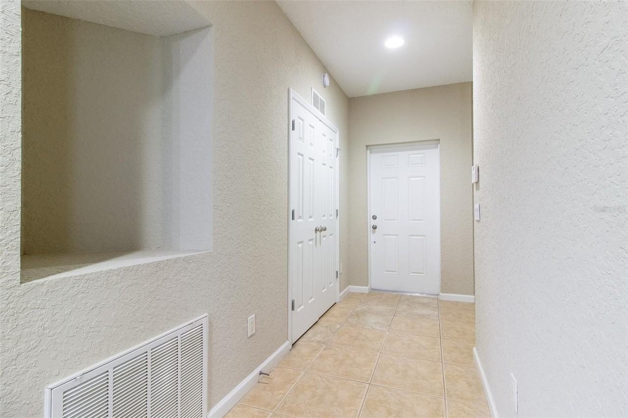 4555 Sw 52nd Cir #101 - Photo 4 of 45