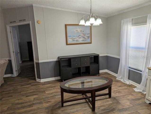 25836 Manhattan Ln - Photo 7 of 17