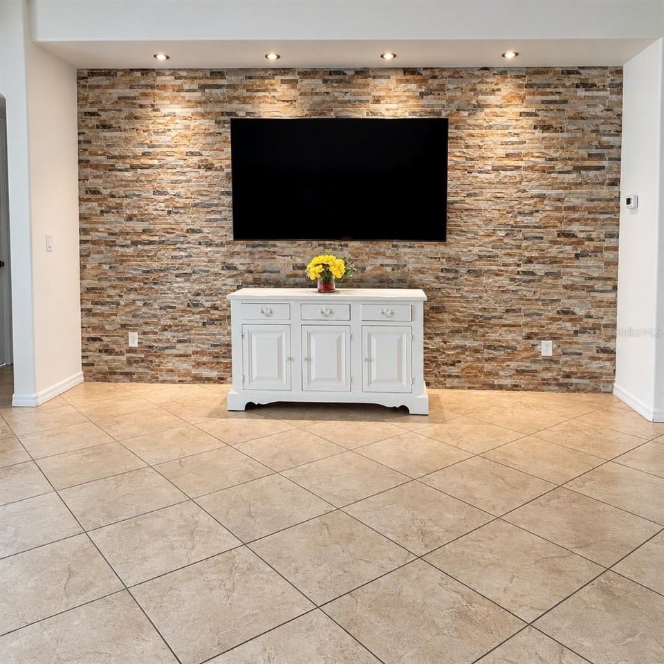 4464 Indigo Sky Ln - Photo 5 of 24