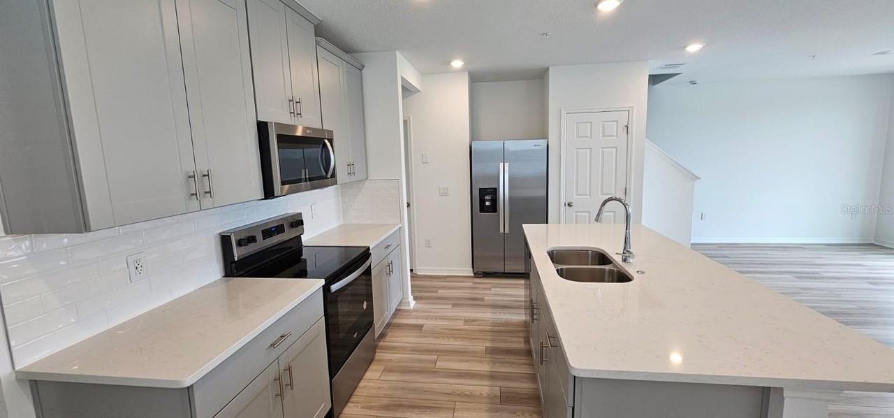 2110 Crape Jasmine Ln - Photo 3 of 16