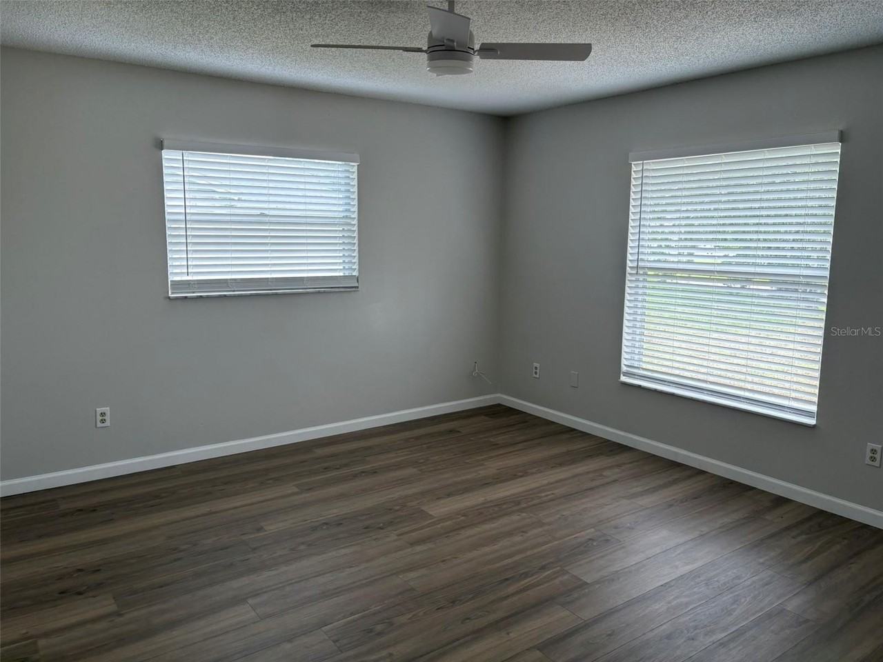 1937 Vienna Dr - Photo 5 of 11