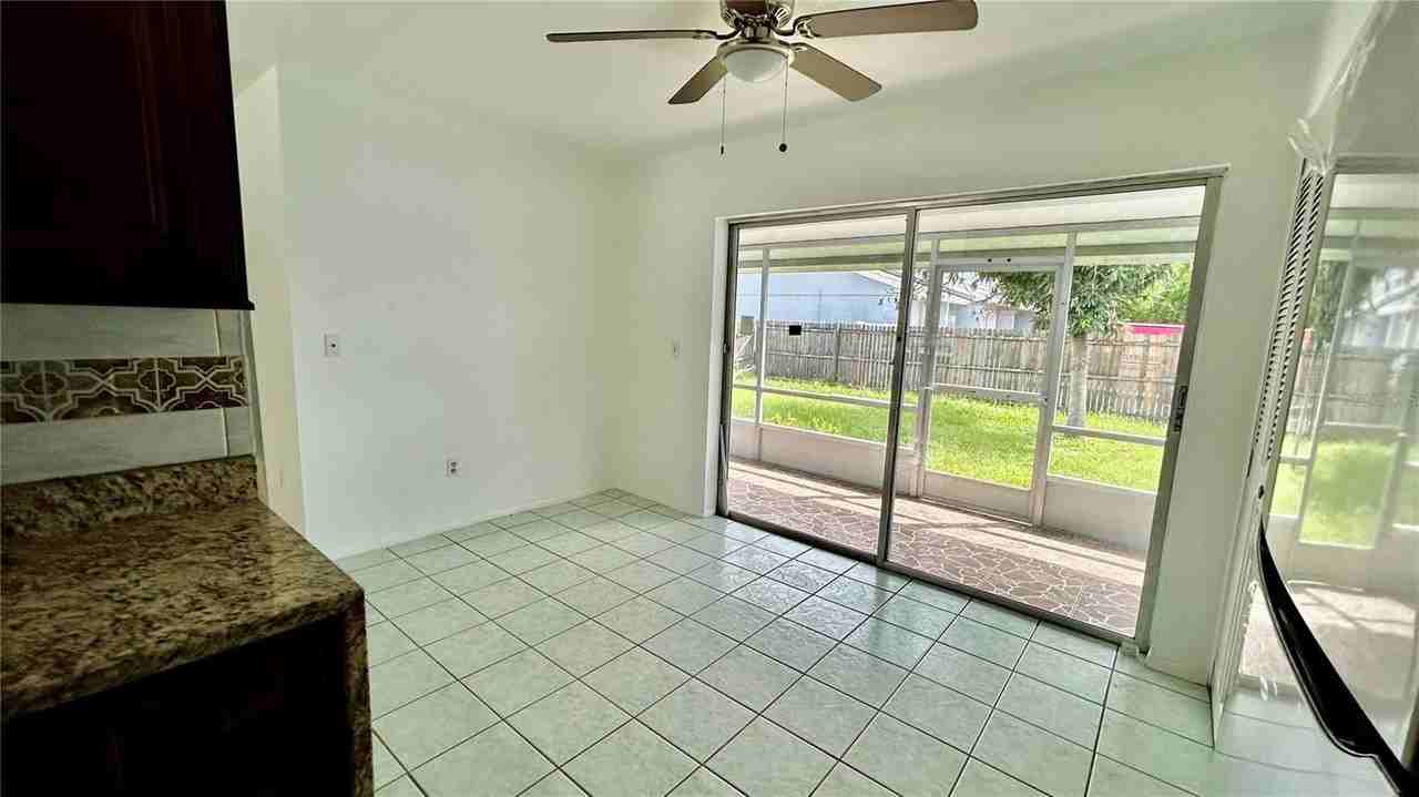 2612 London Bridge Ct - Photo 6 of 25
