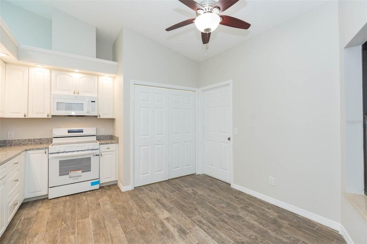 6541 Brentwood Dr - Photo 7 of 50