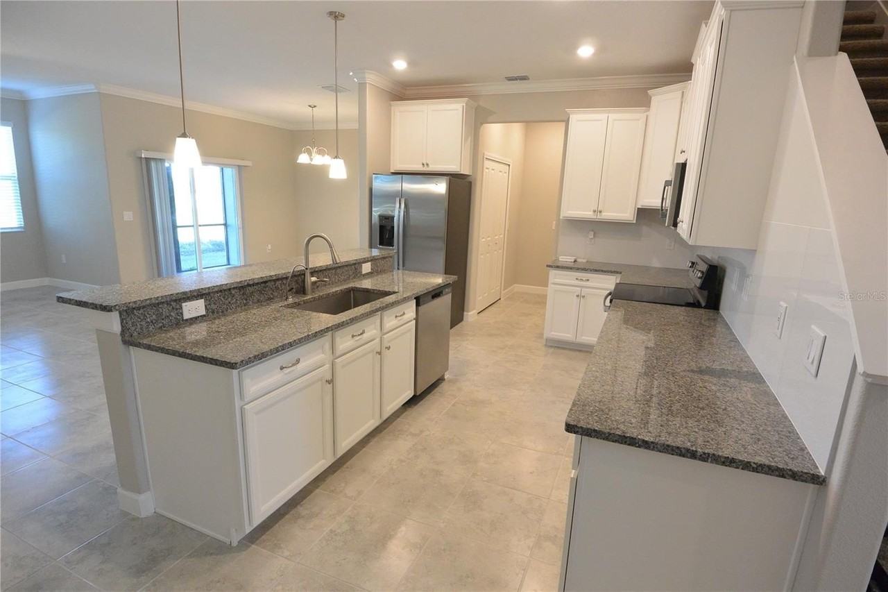 2277 Cerulean Sky Dr - Photo 5 of 28