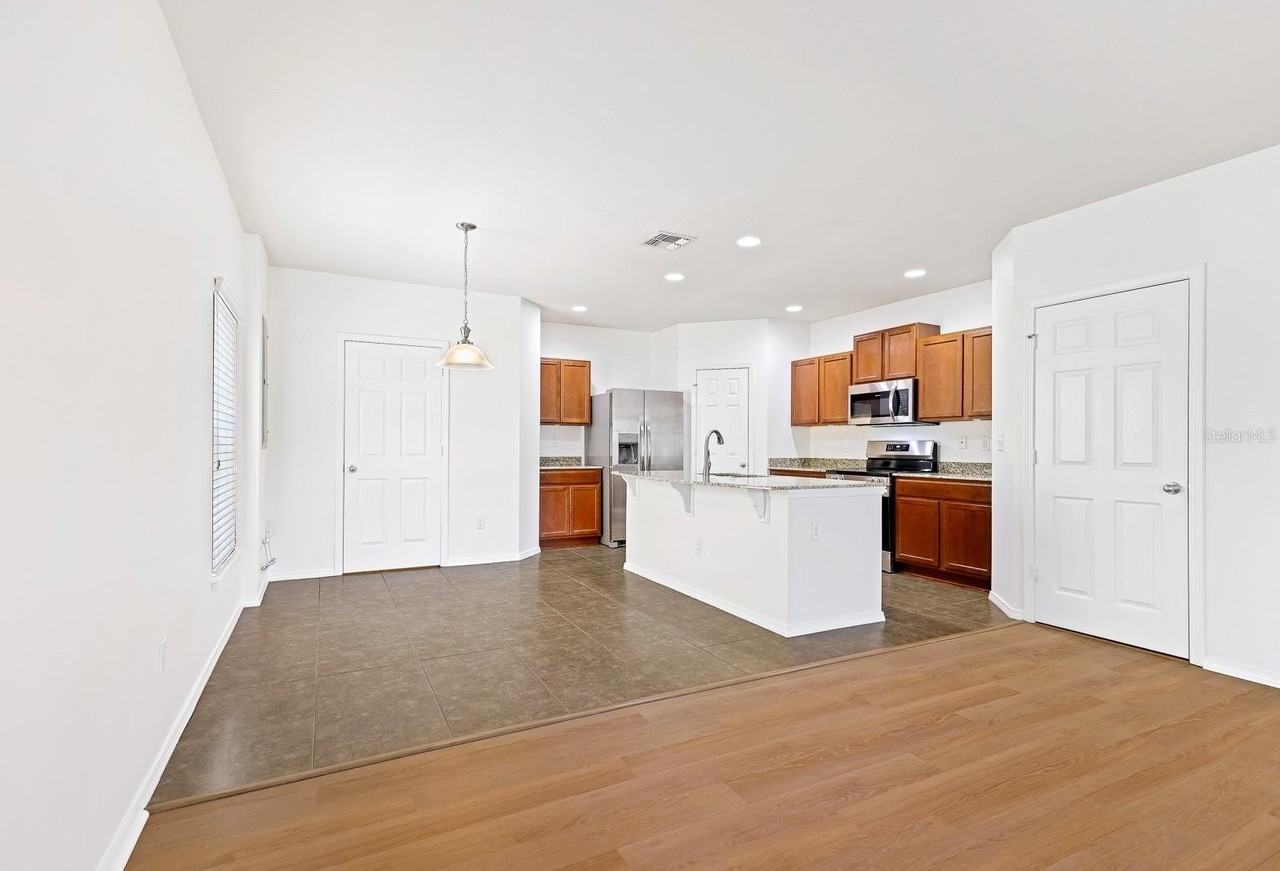 4638 Chatterton Way - Photo 5 of 26