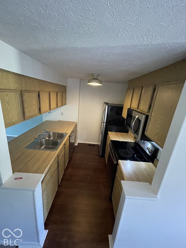 9450 Aspen Grove Ln - Photo 5 of 20