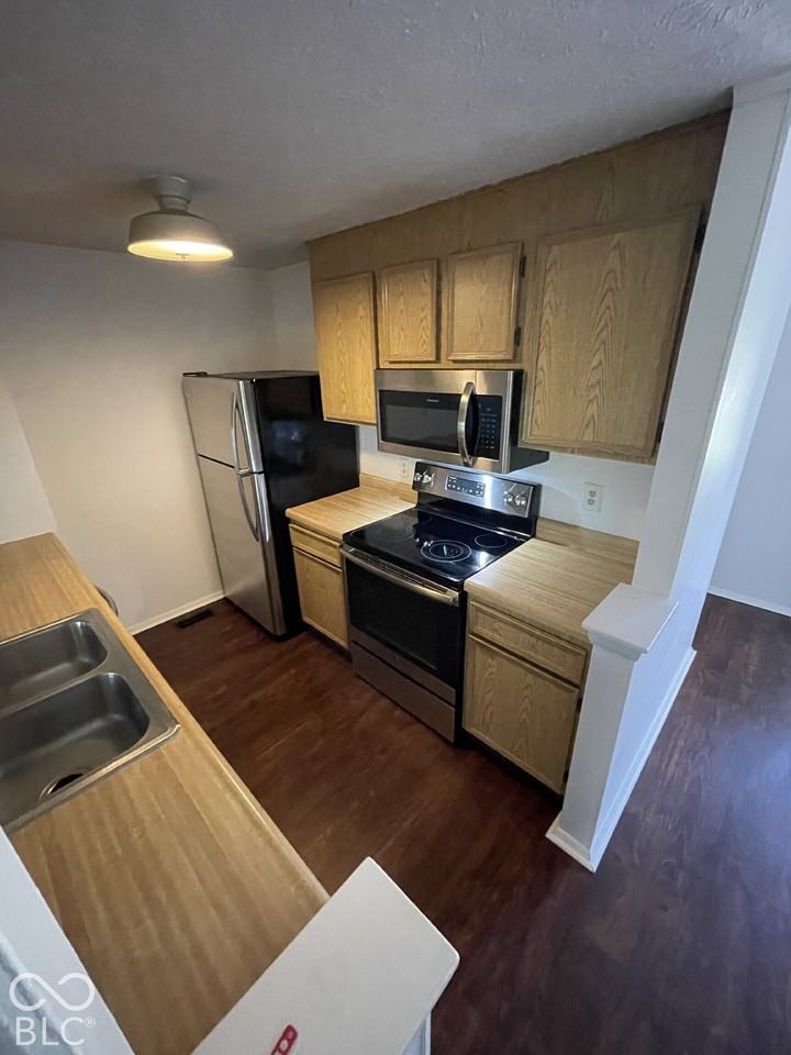 9450 Aspen Grove Ln - Photo 6 of 20