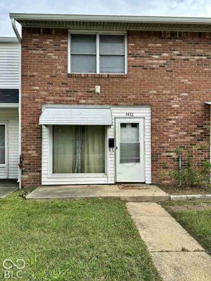 3811 Biscayne Rd - Photo 2 of 5