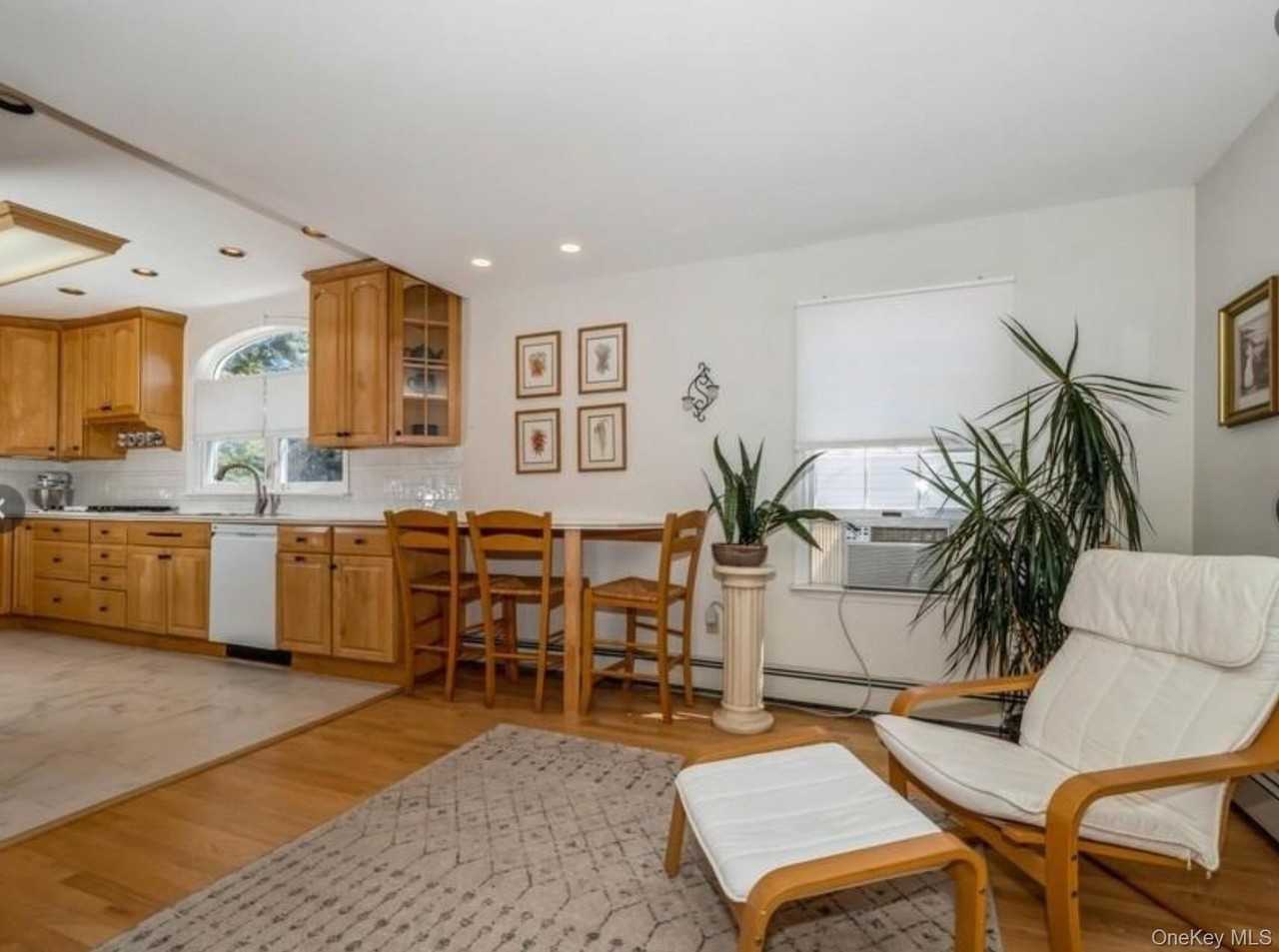 18 Parsonage St - Photo 7 of 31