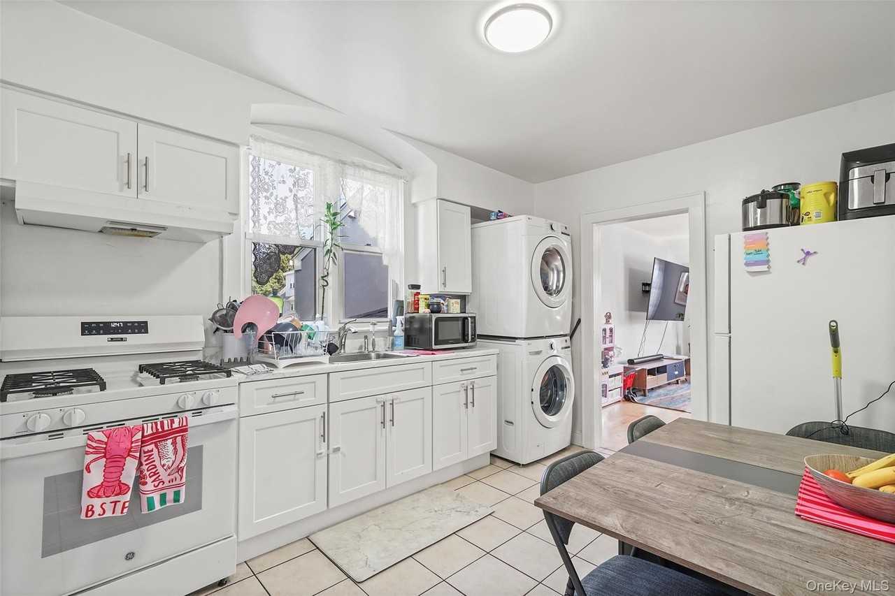 321 Olivia St #2 - Photo 5 of 18