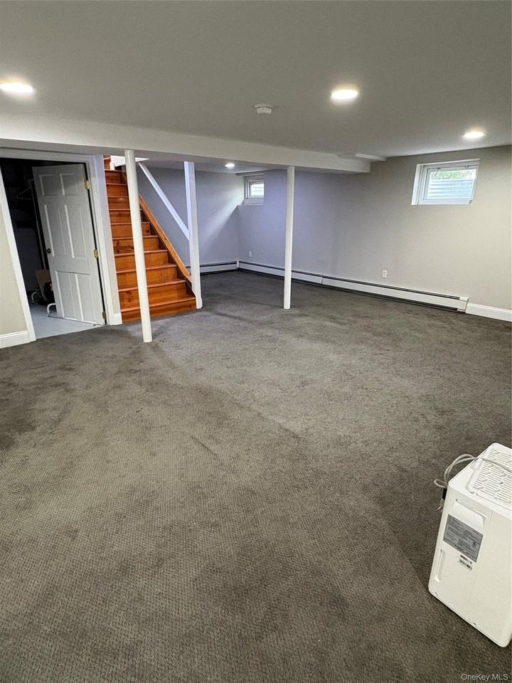 54 Vanderbilt Ave - Photo 2 of 10