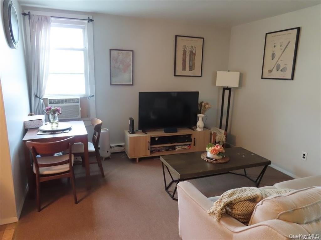 33 Deer Park Ave #3C - Photo 5 of 8