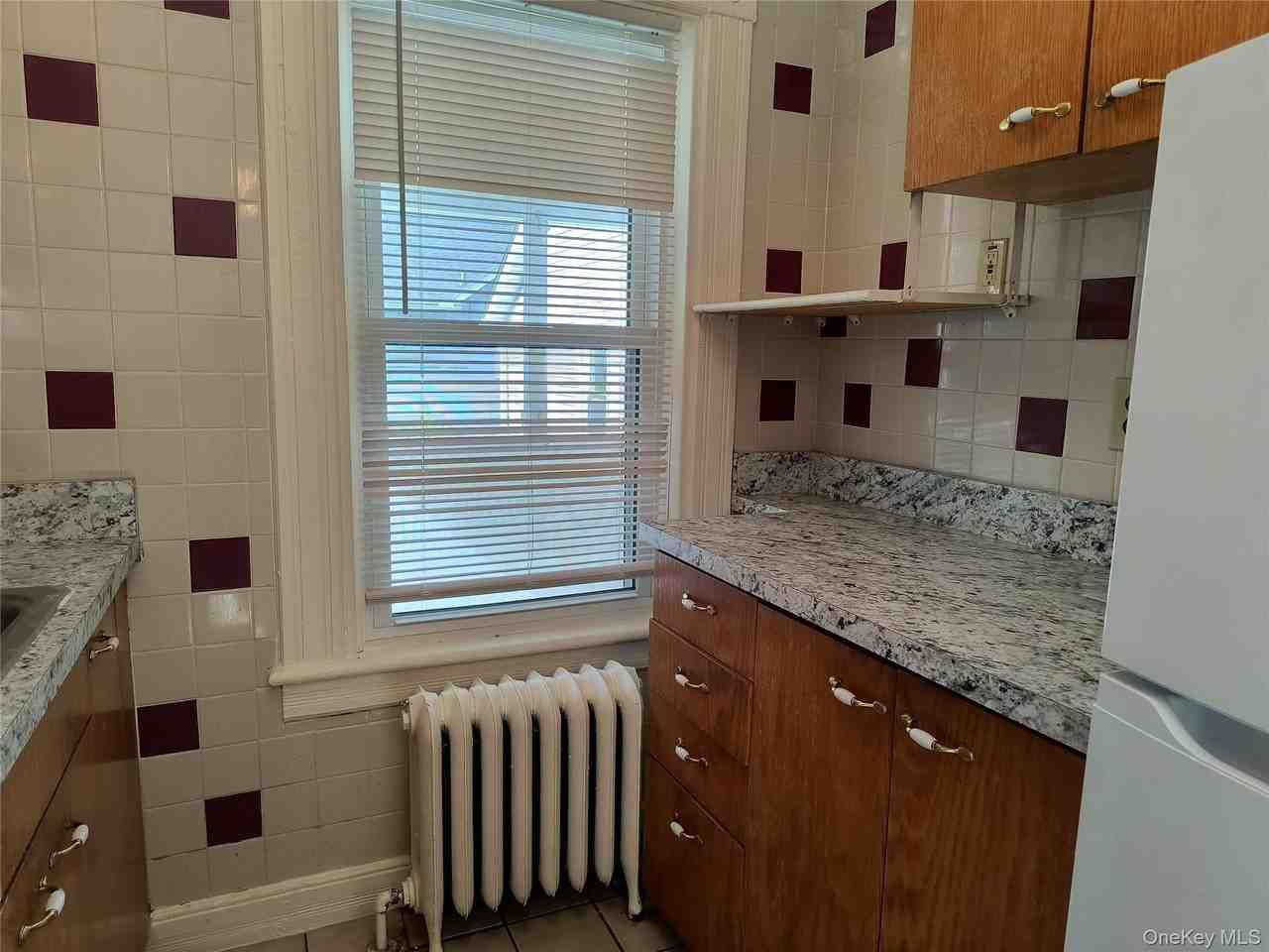56 Kent St #2 - Photo 5 of 19