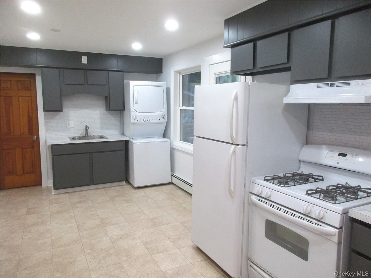 26 Patterson St - Photo 4 of 19