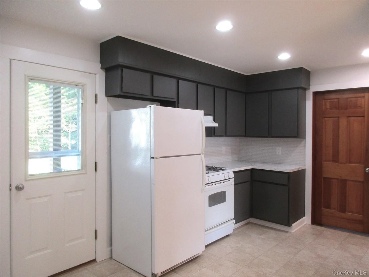 26 Patterson St - Photo 5 of 19