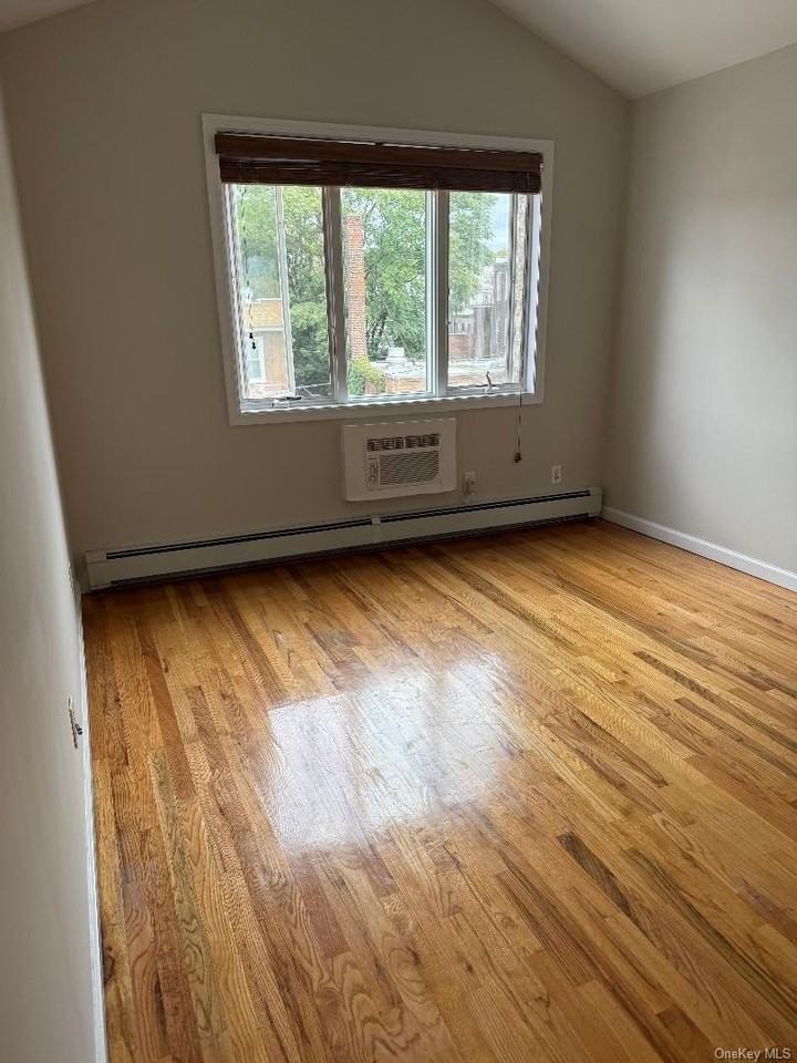 7862 79th Pl - Photo 4 of 19