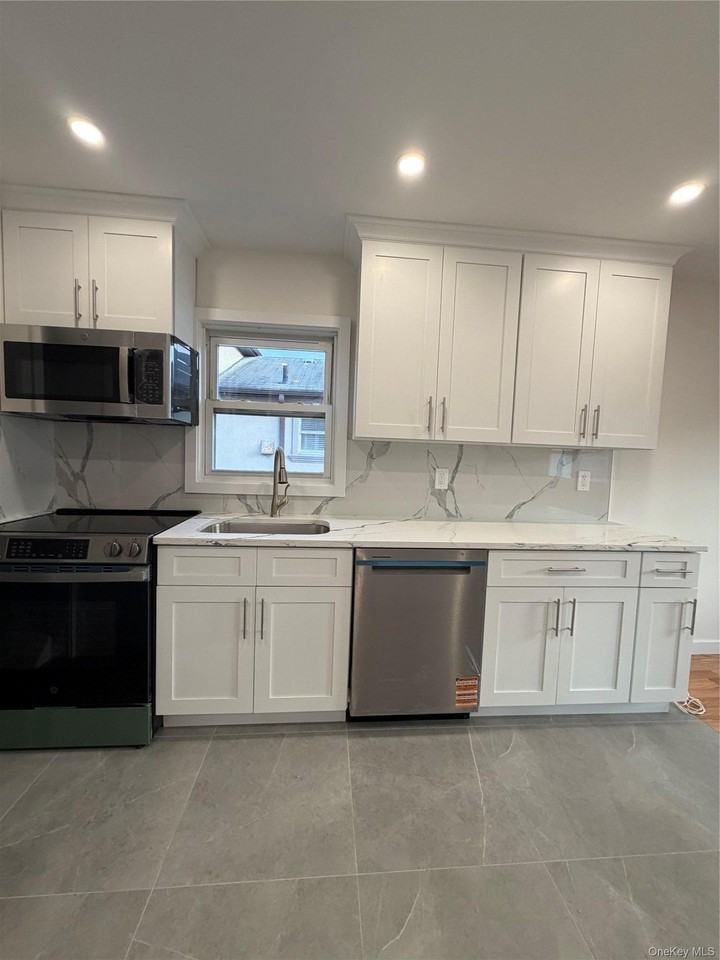 1580 208th Pl - Photo 2 of 21