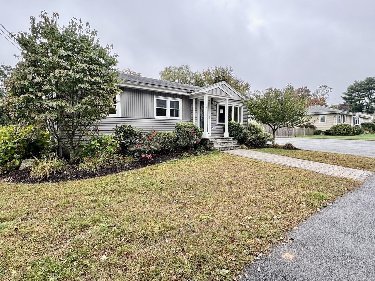 5 Wennerberg Rd - Photo 2 of 25