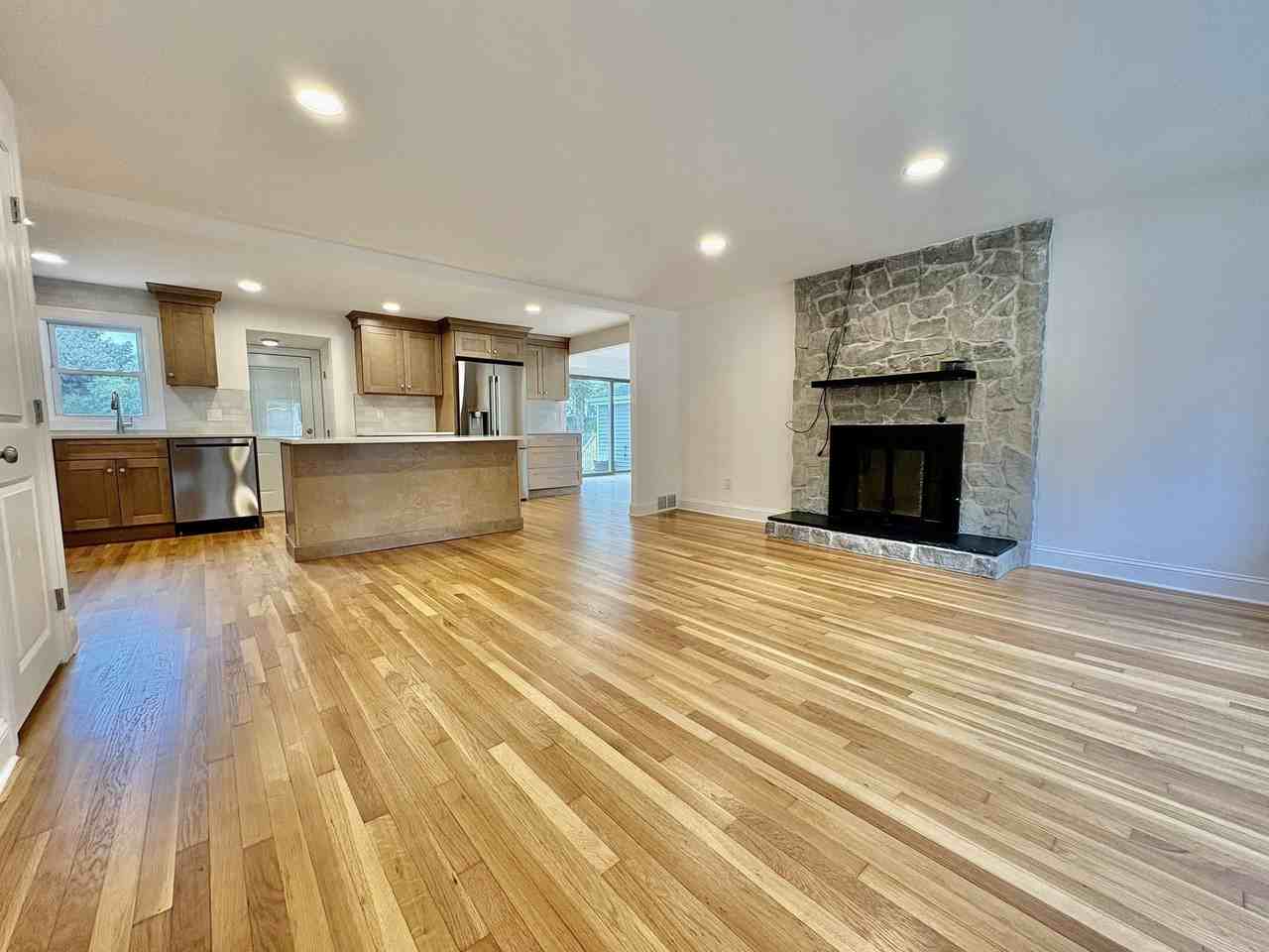 5 Wennerberg Rd - Photo 4 of 25