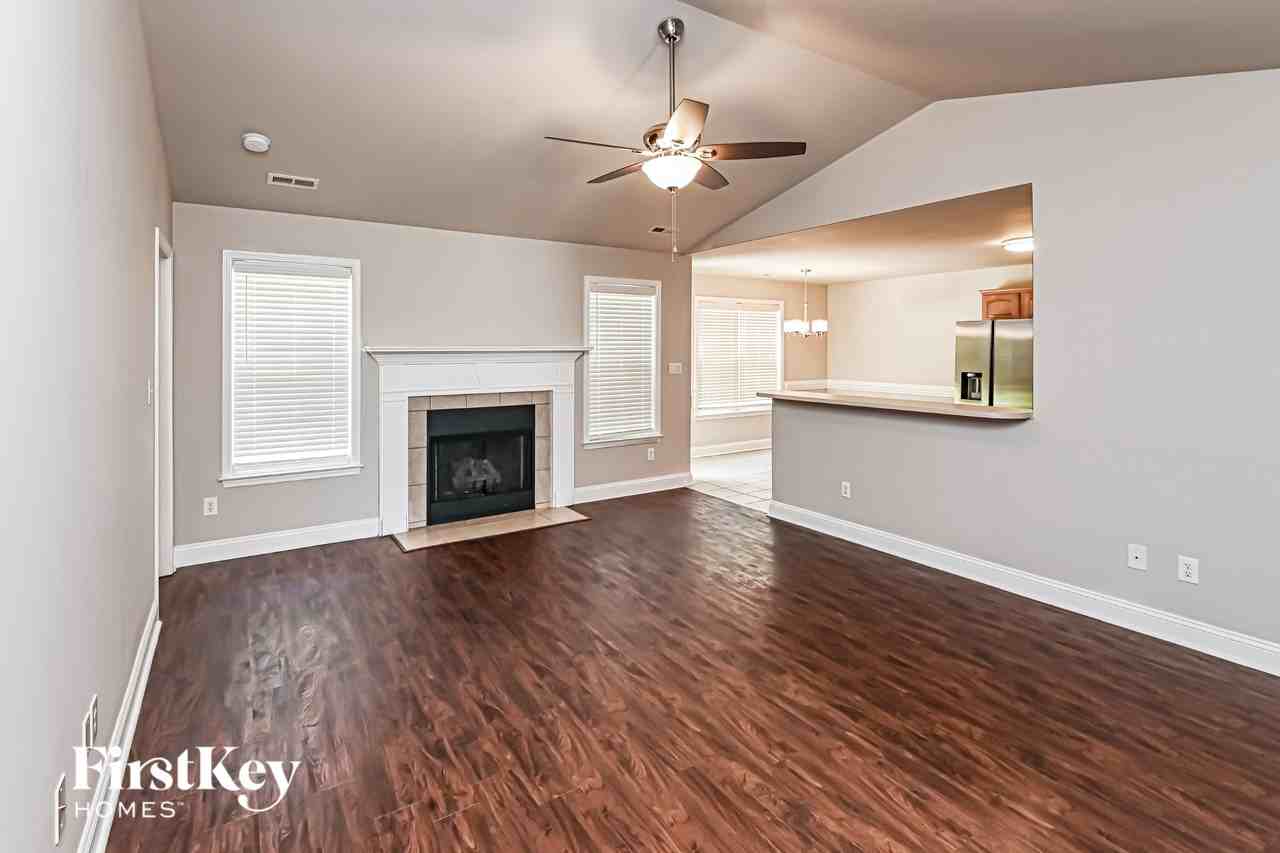 508 Meredith Ct - Photo 5 of 15
