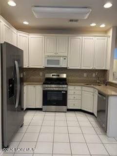 54 Waterford Ave - Photo 3 of 20