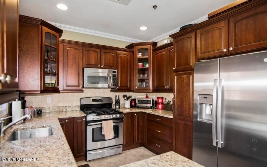 204 Villa Dr - Photo 6 of 31