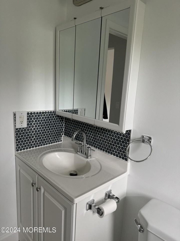 96 East Ave #103 - Photo 7 of 9