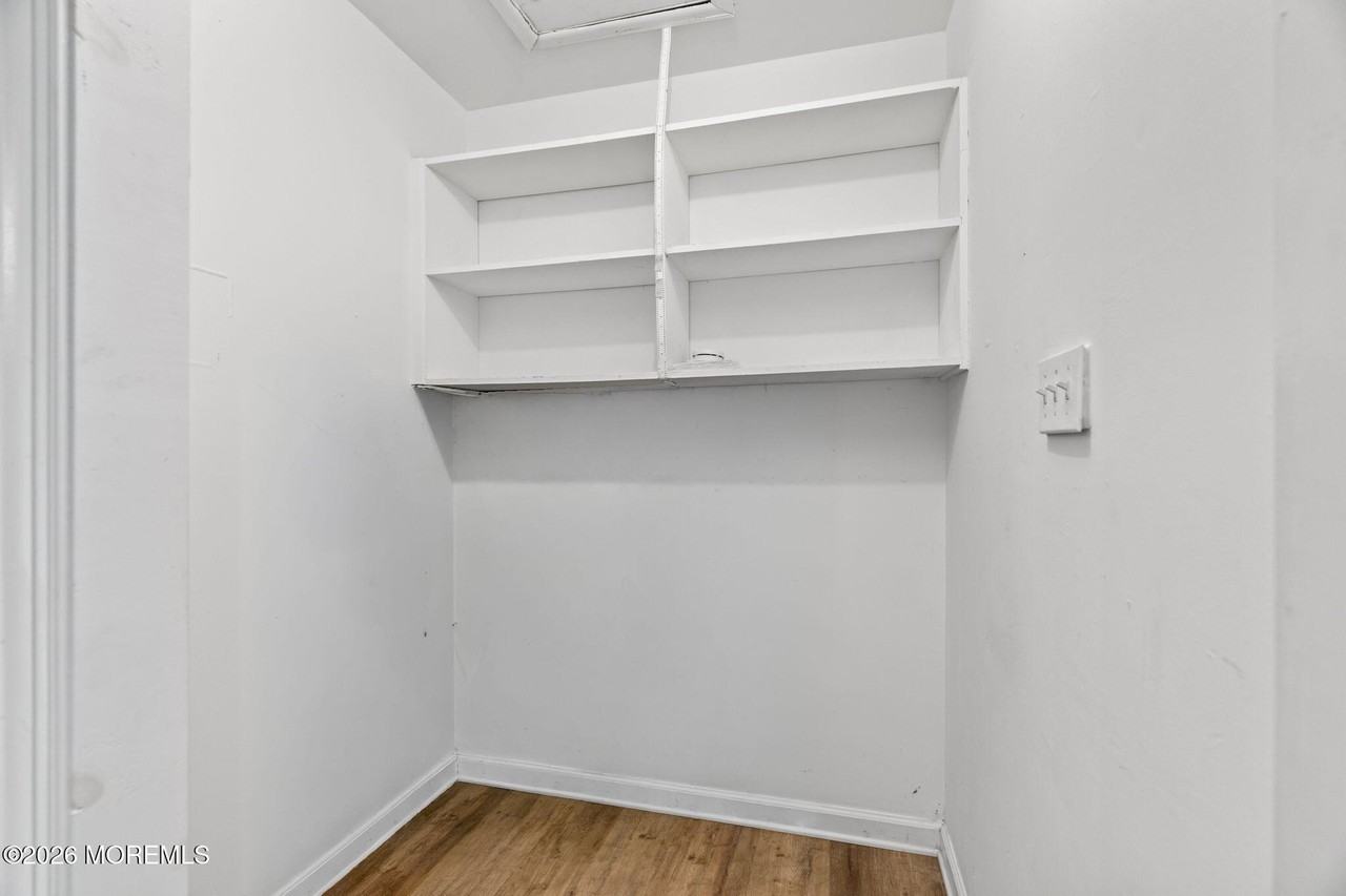 1 Madestone Ln - Photo 6 of 41