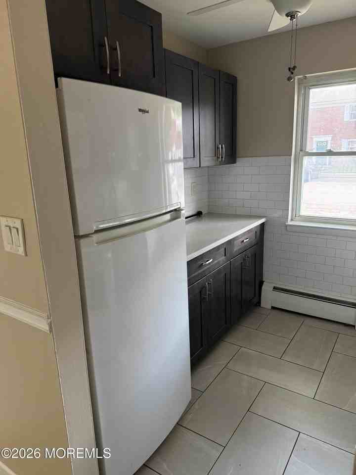 289 Main St